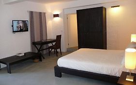 Esprit Libre Restaurant & Guest House
